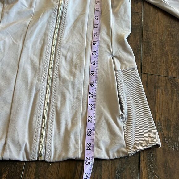 Athleta running workout  jacket zip front lilac color size S like new activewear - Picture 11 of 12